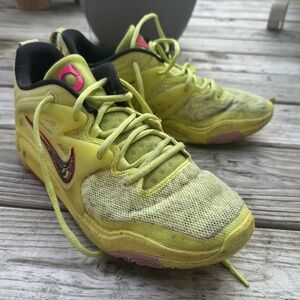 Nike KDs